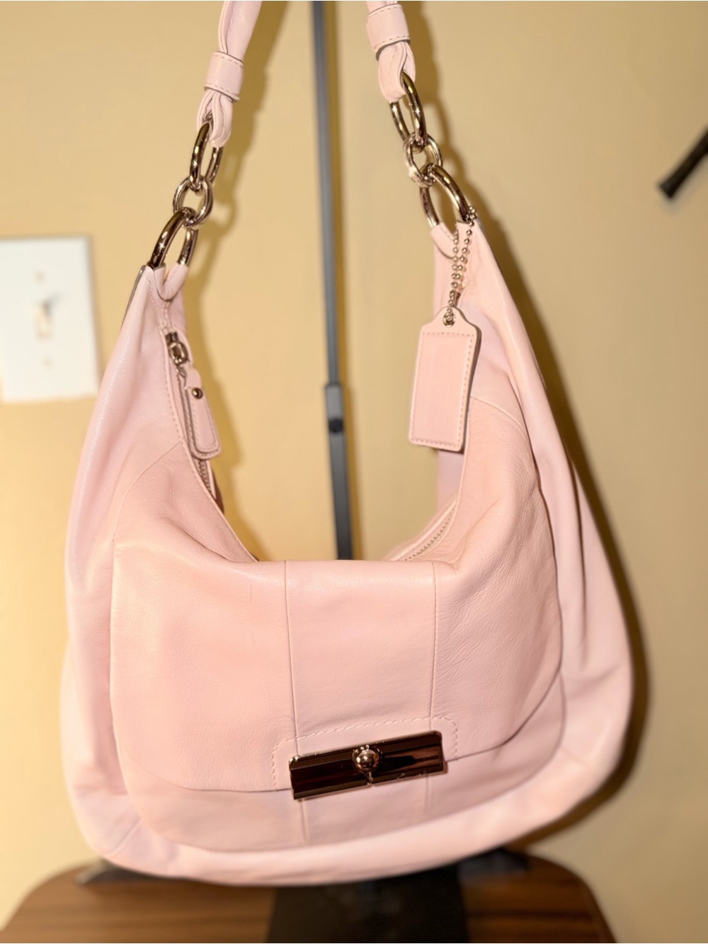 Coach 16787 Soft Pale Pink Leather Shoulder Bag with Chain Detail - Picture 2 of 15